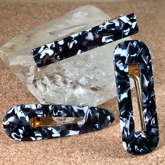 Private Label Accessories - Three pack black & white acrylic barrettes